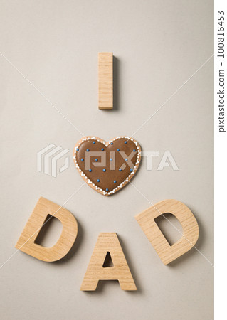 Happy Father's day, composition for Father's day, top view 100816453