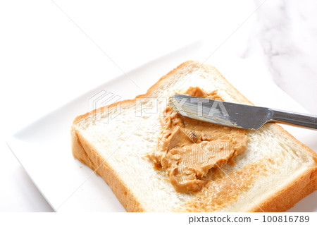 麵包上的花生醬 100816789