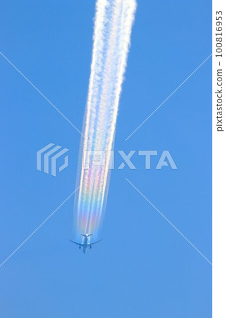閃耀在藍天...彩虹尾跡 100816953