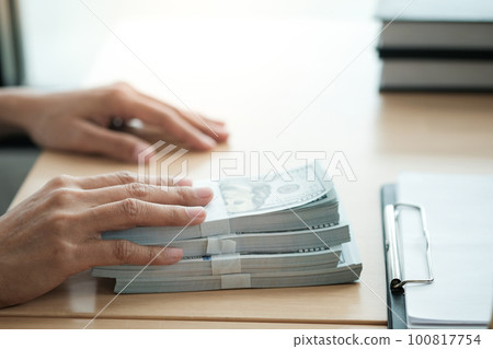 Lawyer Auction bid sale judgment mallet with judge. Auctioneer knocking down sale. 100817754