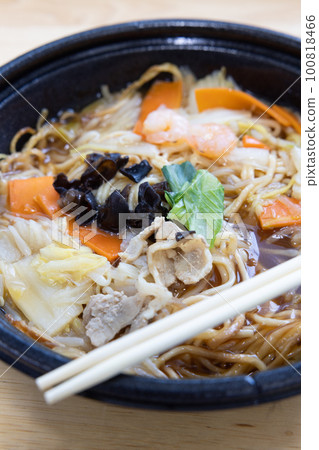 Delicious Ankake Yakisoba 100818466