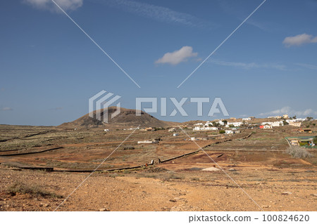 Landscape with a mountain, Fuerteventura Landscape with a mountain, Fuerteventura 100824620