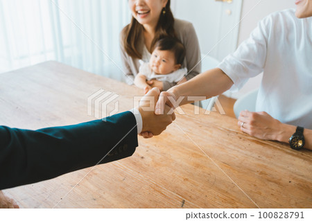 Looking for a house 100828791