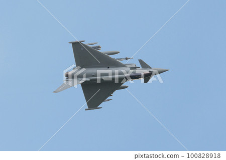 Royal Air Force Typhoon FGR4 barrel roll Royal Air Force Typhoon FGR4 barrel roll 100828918
