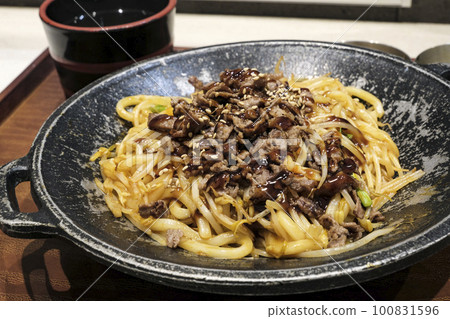 Bulgogi udon, one of the Korean dishes 100831596