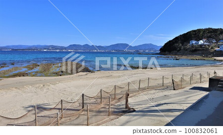Ezura Beach (Shirahama Town, Nishimuro District, Wakayama Prefecture) Ezura Beach (Shirahama Town, Nishimuro District, Wakayama Prefecture) 100832061