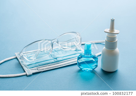Nasal drops and eye drops Image photo for hay fever countermeasures Nasal drops and eye drops Image photo for hay fever countermeasures 100832177