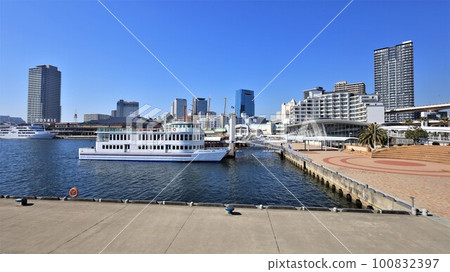 Kobe Nakatotei Central Terminal (Chuo Ward, Kobe City, Hyogo Prefecture) 100832397