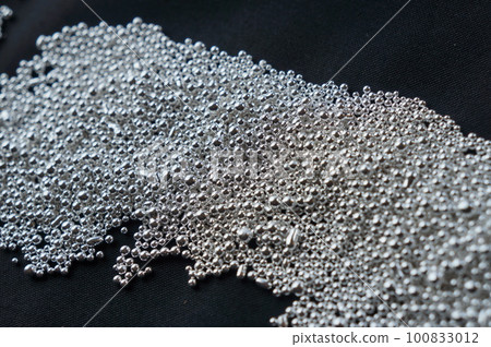 Pure silver bullion Pure silver bullion 100833012