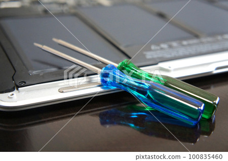 Laptop battery replacement (up) Laptop battery replacement (up) 100835460