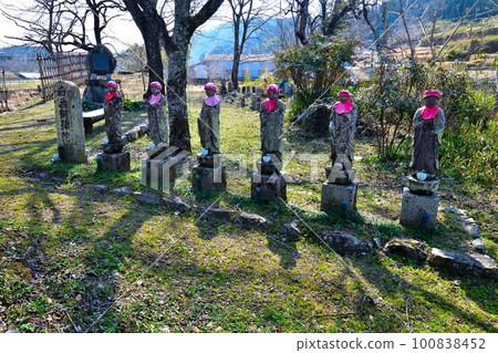 宮本武藏第一次決鬥遺址 石碑石佛 100838452
