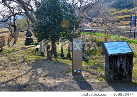 宮本武藏第一次決鬥遺址 石碑石佛 宮本武藏第一次決鬥遺址 石碑石佛 100838474