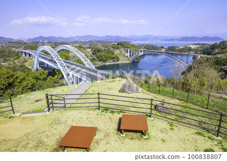 New Saikai Bridge and Saikai Bridge seen from the observatory of Saikaibashi Park (Nagasaki Prefecture) New Saikai Bridge and Saikai Bridge seen from the observatory of Saikaibashi Park (Nagasaki Prefecture) 100838807