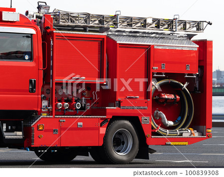 Fire engine pump car 100839308