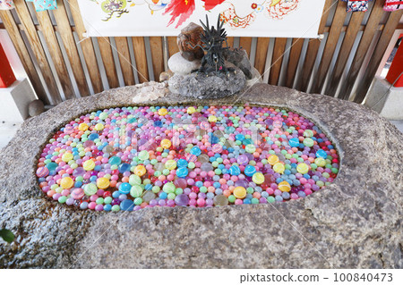 Wakeoe Shrine, Kita-ku, Nagoya City, Aichi Prefecture 100840473