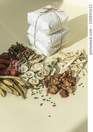 Korean Asian oriental herb medicine Korean Asian oriental herb medicine 100841012