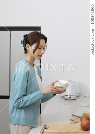 happy single life of korean woman_cooking 100841060