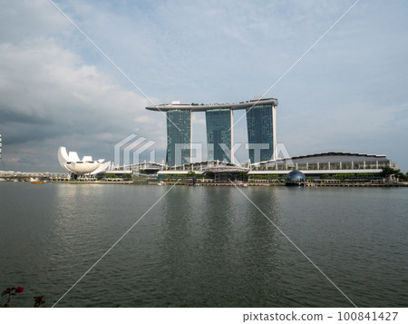 Beautiful view of Marina Bay Sands Beautiful view of Marina Bay Sands 100841427