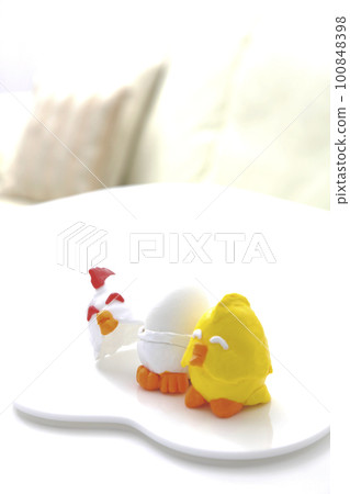 Original egg stand chickens that are fun for breakfast Original egg stand chickens that are fun for breakfast 100848398