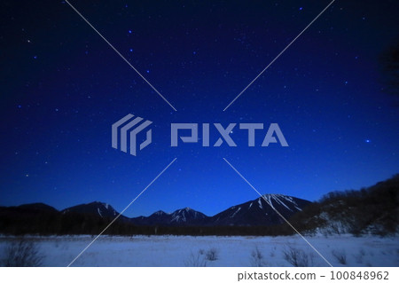 春天的大曲線和春天的大三角形/栃木縣日光市 100848962