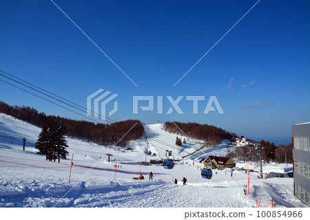 北海道耀眼的銀色斜坡 100854966