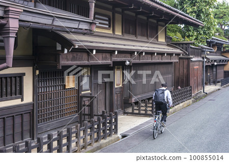 221003 Old town z007 100855014