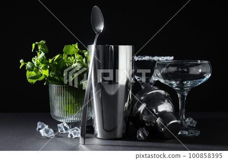 Concept of preparing alcohol drink or cocktail, shaker Concept of preparing alcohol drink or cocktail, shaker 100858395