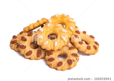 cookie rings isolated cookie rings isolated 100858941