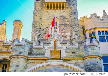 Exterior of Casa Loma (Toronto) 100867904
