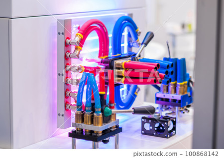 Hydraulic high pressure hoses and valves on control system of cooling Hydraulic high pressure hoses and valves on control system of cooling 100868142
