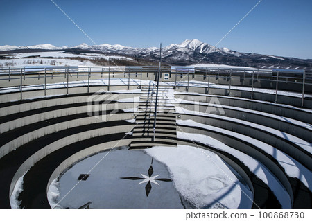 可以看到圓形地球的海洋台 可以看到圓形地球的海洋台 100868730