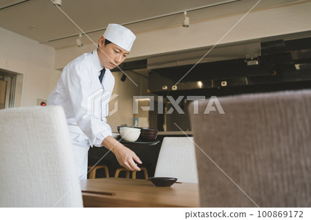 日本餐廳 100869172
