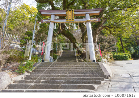 Tamaso Shrine Head Torii (Kandatsu, Yao City, Osaka Prefecture) Tamaso Shrine Head Torii (Kandatsu, Yao City, Osaka Prefecture) 100871612