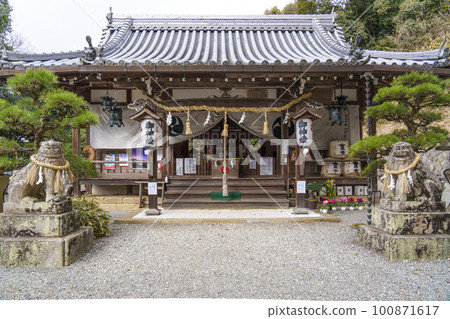 玉樾神社參拜堂（大阪府八尾市關津） 100871617
