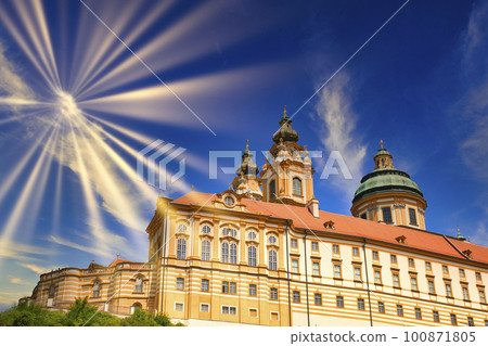 Merk monastery in Wachau Valley 100871805