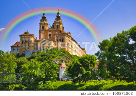 Merk monastery in Wachau Valley 100871808