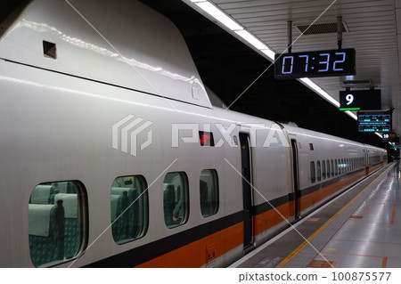 High Speed Rail 100875577