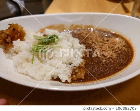 吃咖哩飯 吃咖哩飯 100882702