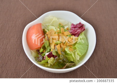 Fresh salad 100887335