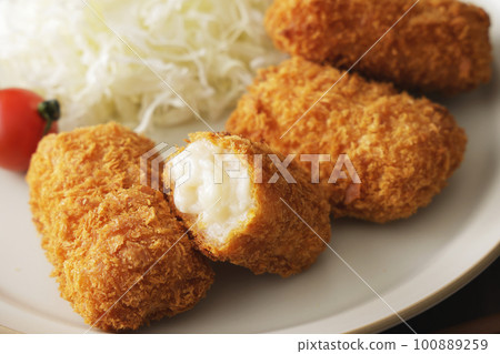 美味的奶油炸丸子 美味的奶油炸丸子 100889259