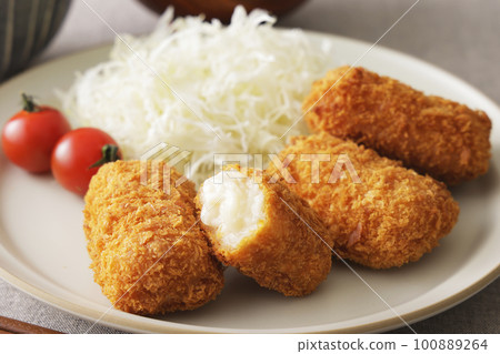 美味的奶油炸丸子 100889264