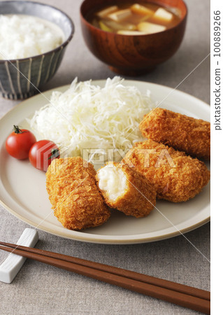 delicious cream croquette delicious cream croquette 100889266