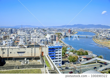 從豐橋市役所看到的豐橋街景 100890322