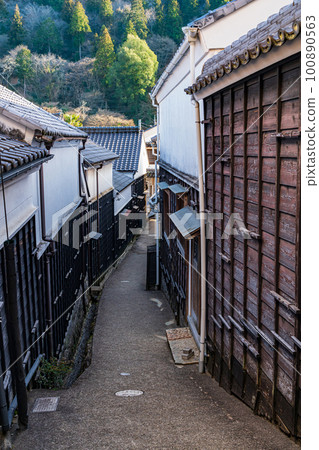 充滿風情的街景曼林小路<愛知縣豐田市> 100890563