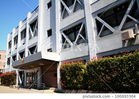 Ikeda Police Station 100893304