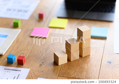 Business concept 100893324