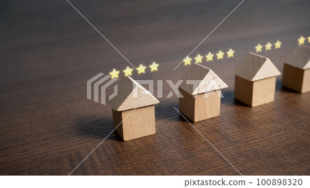 Rating of housing with five stars. Set level and quality of the housing, status and comfort. Aesthetics and functionality. Search for best options. Luxury VIP class apartments. 100898320