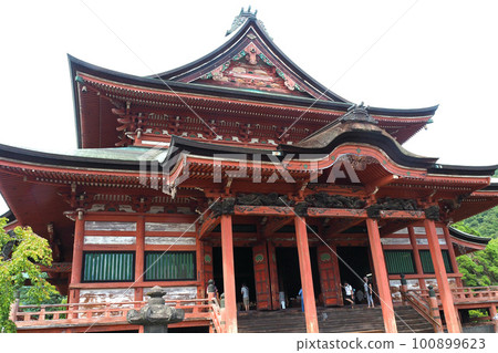 Main Hall of Kai Zenkoji Temple [Kofu City, Yamanashi Prefecture] 100899623