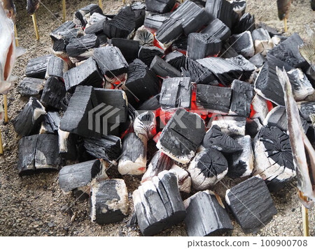 BBQ ready! Start a fire! Ready the charcoal! "Cooked and grilled over charcoal!" leisure 100900708