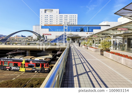 Toyohashi City, Toyohashi Station and Toyohashi Railway City Line Train Toyohashi City, Toyohashi Station and Toyohashi Railway City Line Train 100903154